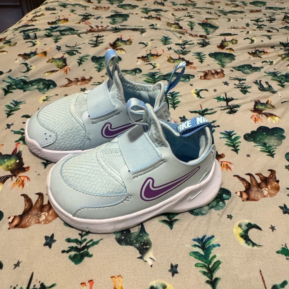 Nike Blue and Purple Sneakers Classic Design